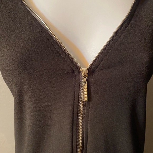 89th & MADISON Black Zipper Front Sleeveless Top - Picture 8 of 16